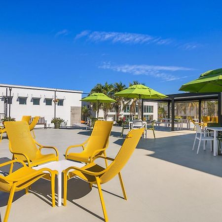 Naples Park Central Hotel المظهر الخارجي الصورة