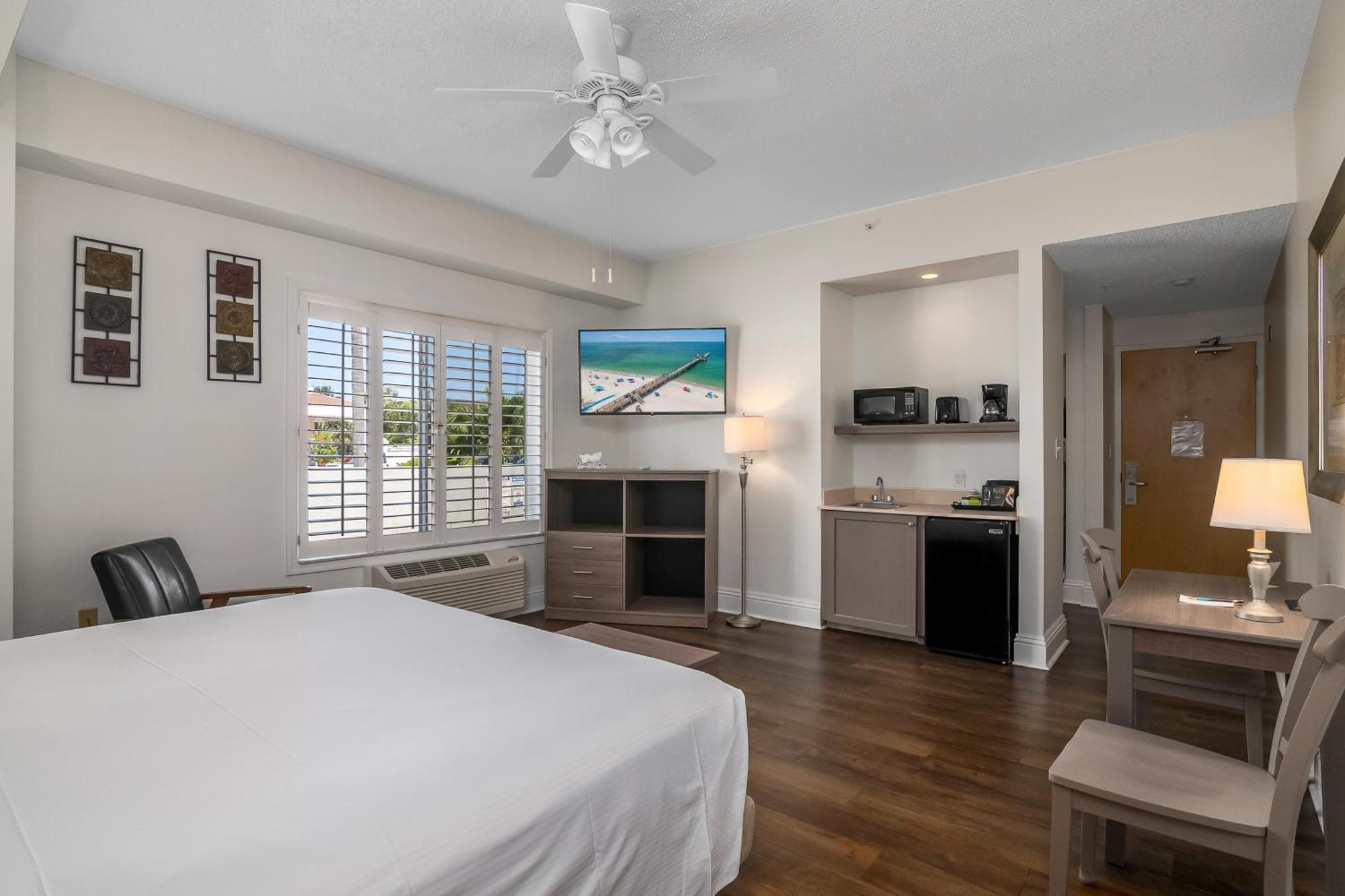 Naples Park Central Hotel المظهر الخارجي الصورة