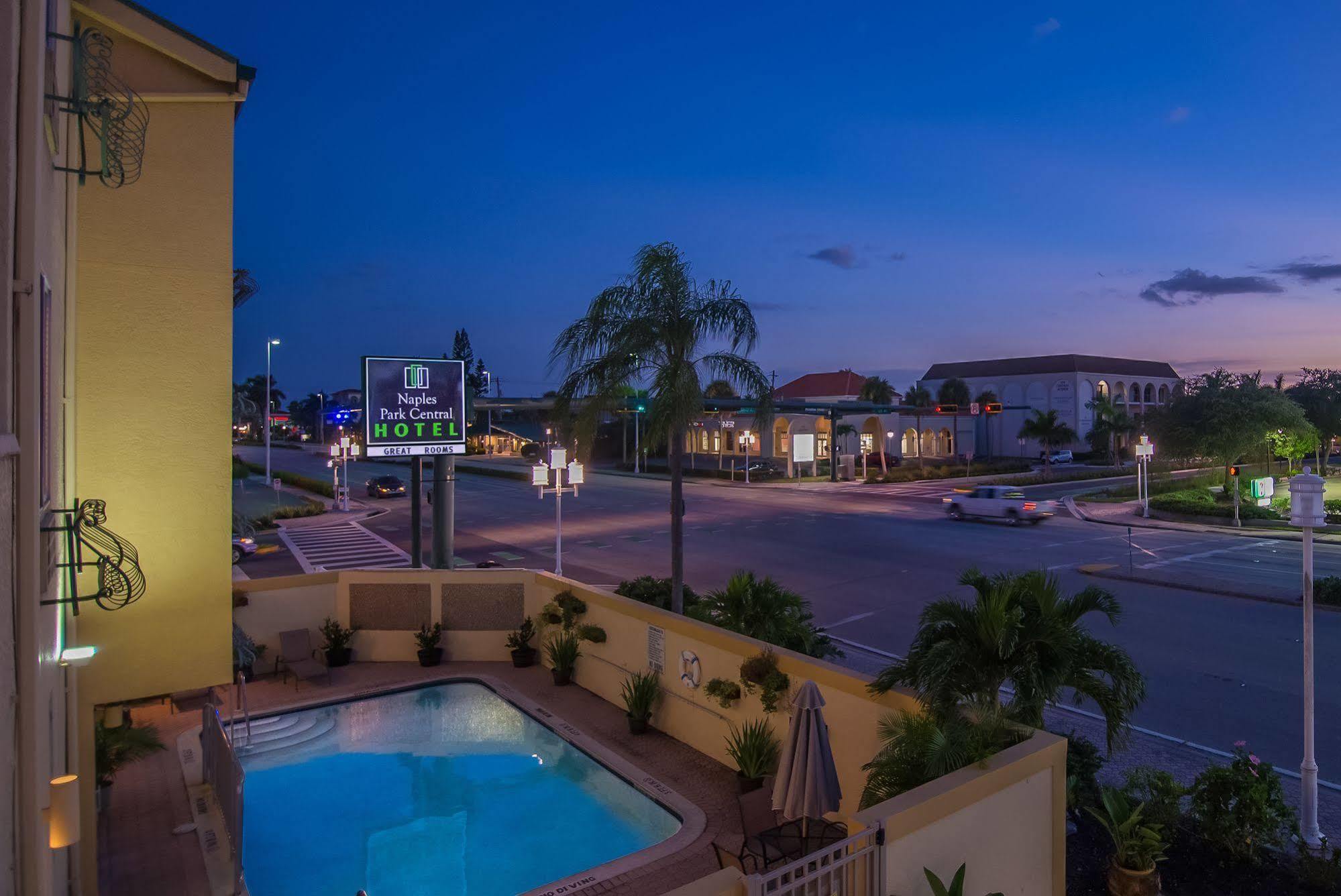 Naples Park Central Hotel المظهر الخارجي الصورة