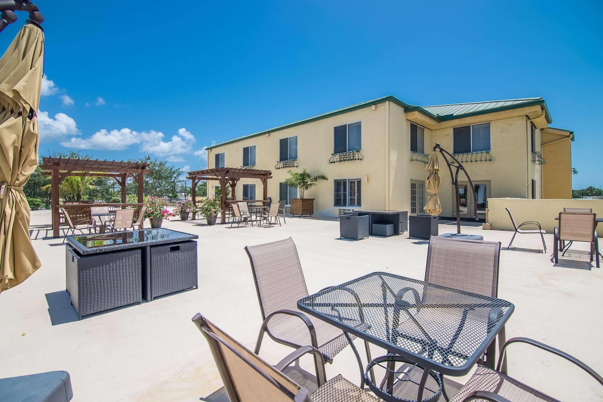 Naples Park Central Hotel المظهر الخارجي الصورة