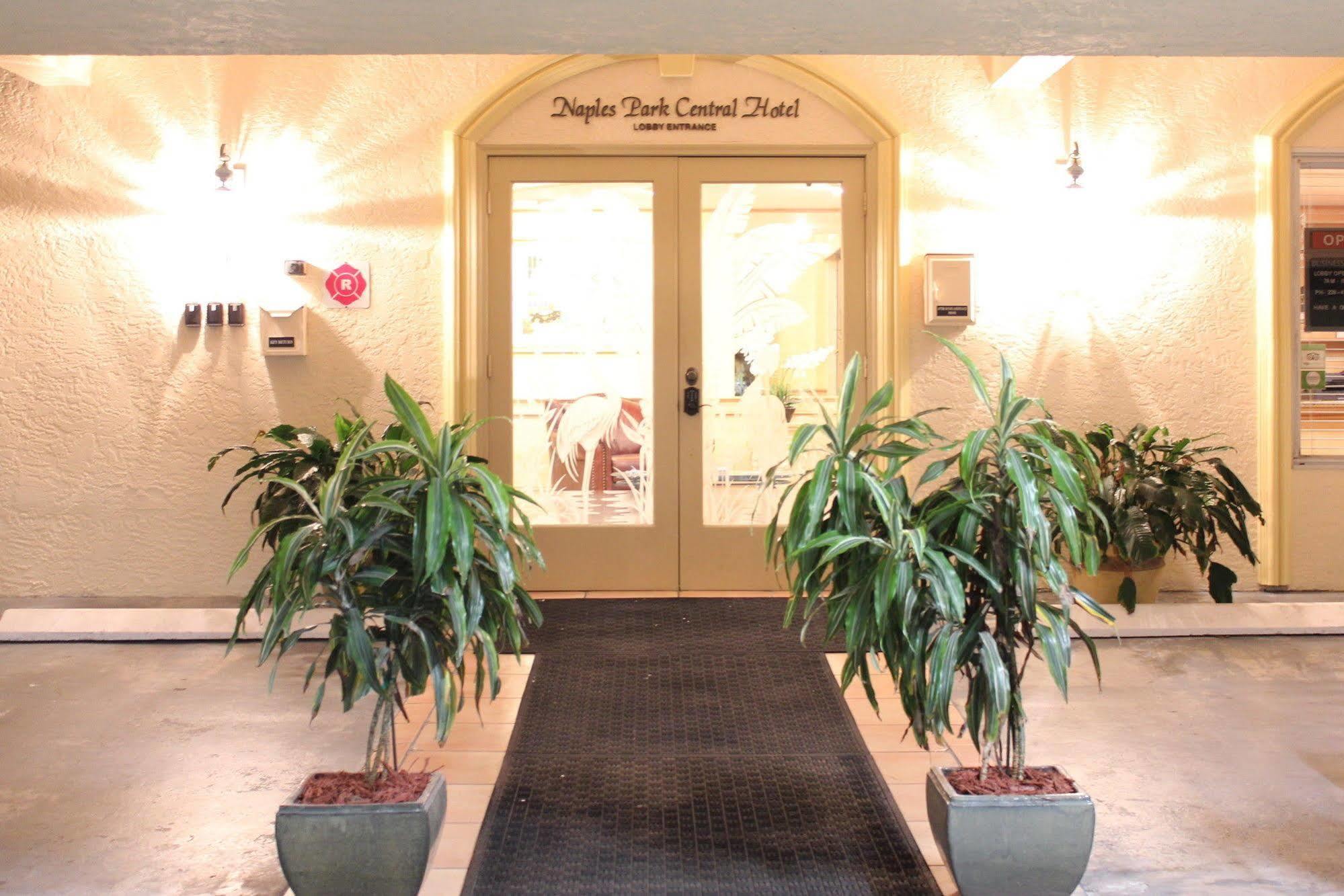 Naples Park Central Hotel المظهر الخارجي الصورة