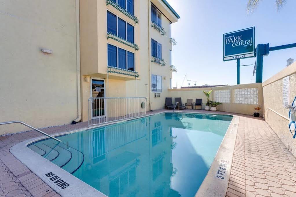 Naples Park Central Hotel المظهر الخارجي الصورة